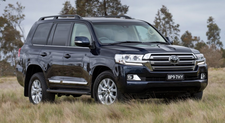 2016 Toyota Land Cruiser – the J200 facelift debuts 368128