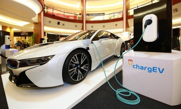 bmw i8 chargev 02