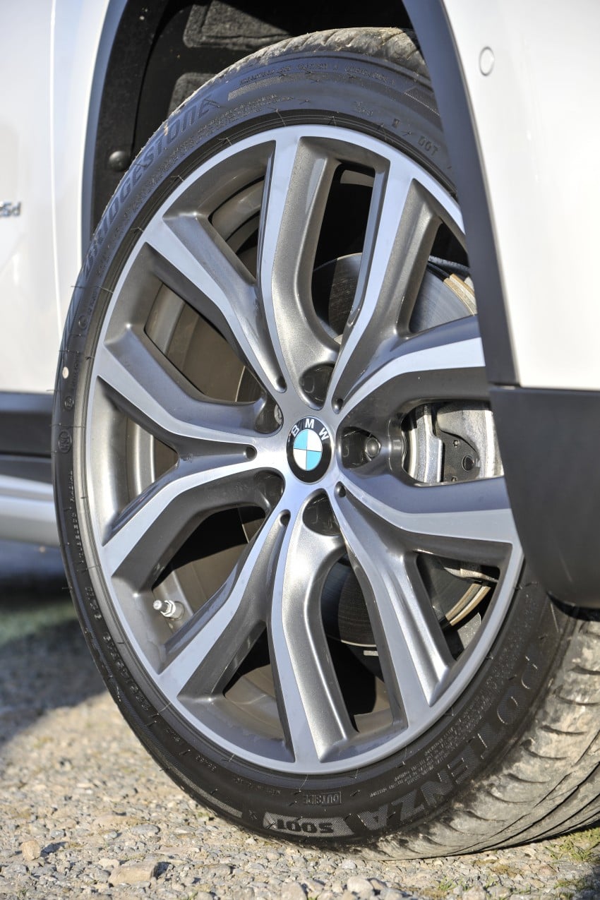 MEGA GALLERY: F48 BMW X1 in the UK, plus M Sport 382305