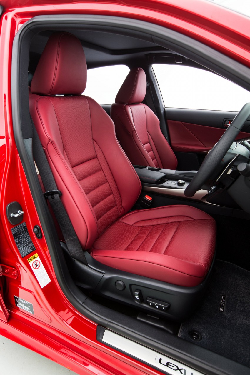 Lexus IS 200t specs listed on Lexus Malaysia’s site 383067