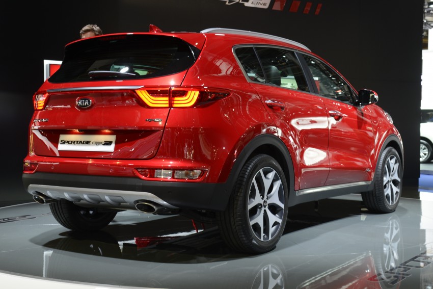 Frankfurt 2015: 2016 Kia Sportage unveiled in the flesh 381229