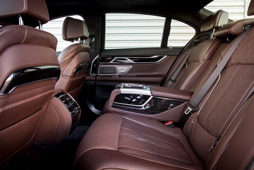 GALLERY: G11 BMW 7 Series in right hand drive form 391717