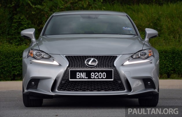 Lexus IS 200t Review 21
