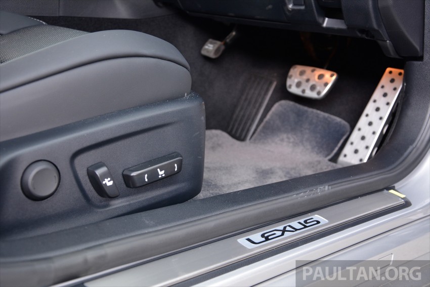 DRIVEN: Lexus IS 200t Turbo – downsized, at a price 421504