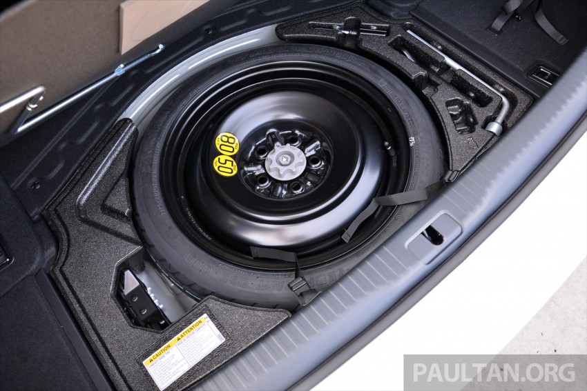 DRIVEN: Lexus IS 200t Turbo – downsized, at a price 421514