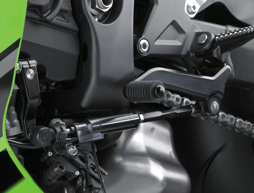 VIDEO: 2016 Kawasaki ZX-10R unveiling in Barcelona 432579