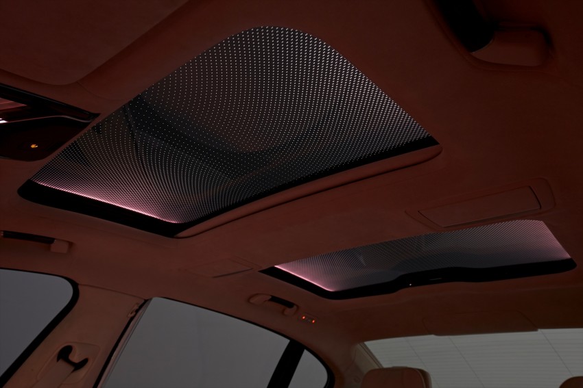 GALLERY: BMW 7 Series Sky Lounge panoramic roof 436561