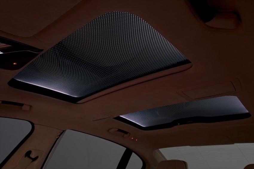 GALLERY: BMW 7 Series Sky Lounge panoramic roof 436562