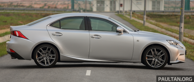 LexusIS_Ext_11