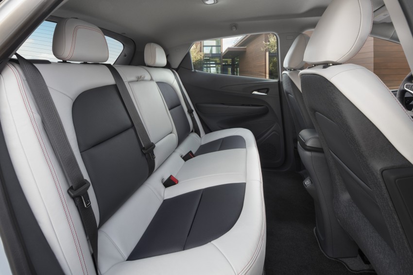2017 Chevrolet Bolt EV debuts at CES – 320 km range 425737
