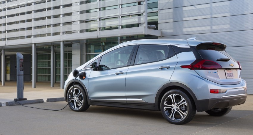 2017 Chevrolet Bolt EV debuts at CES – 320 km range 425726