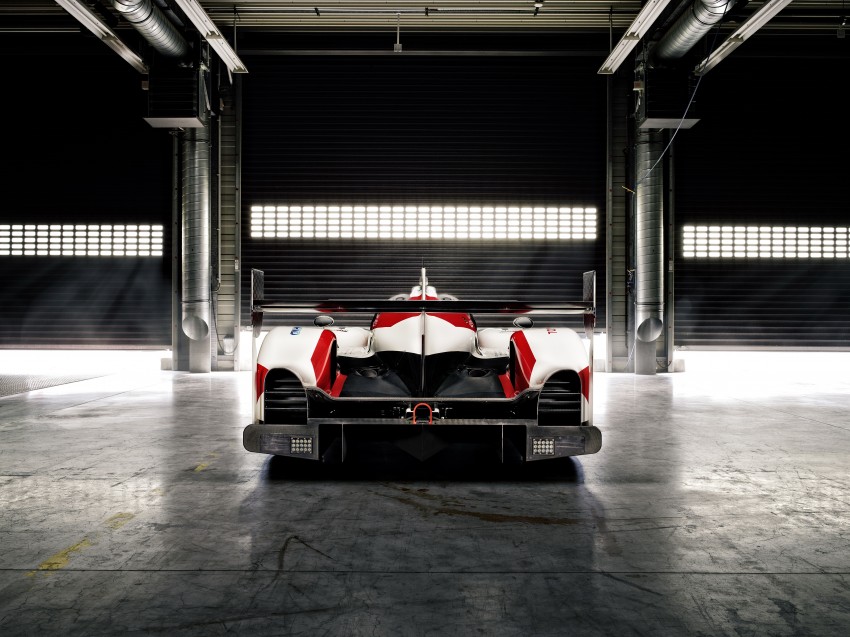 Toyota mempertaruhkan jentera TS050 Hybrid baharu harungi kejuaraan WEC dan Le Mans musim 2016 466834