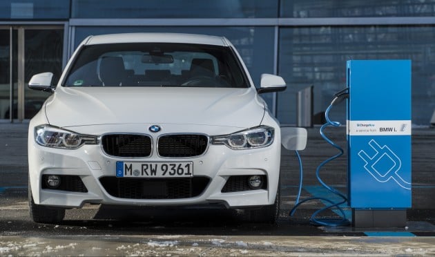 BMW-330e-iPerformance-0002