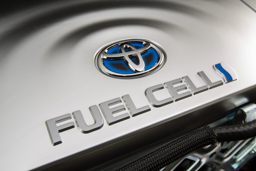 Toyota Mirai c – smaller, cheaper FCV planned for 2019 486622