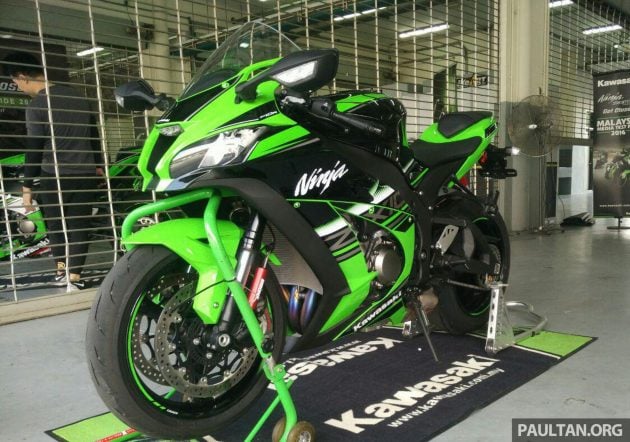2016-Kawasaki-ZX-10R-Sepang-launch-10_BM