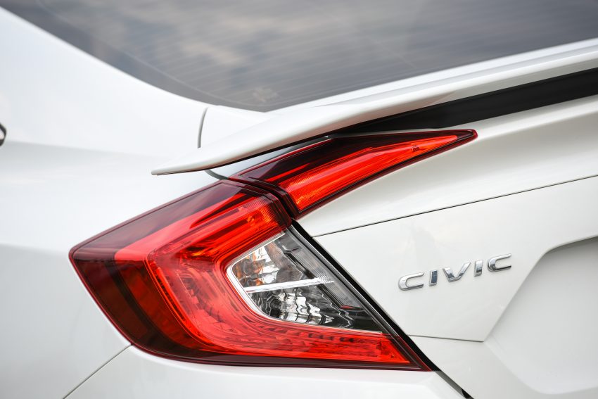 PANDU UJI: Honda Civic 1.8 dan 1.5 VTEC Turbo 2016 – peningkatan bagi gen-10 yang lebih memuaskan? 492416