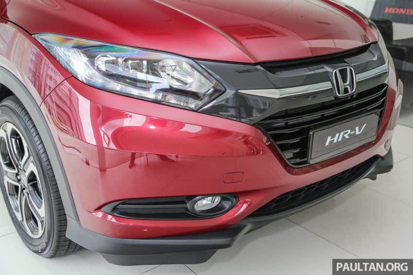 GALLERY: Honda HR-V in Dark Ruby Red Pearl colour 497594
