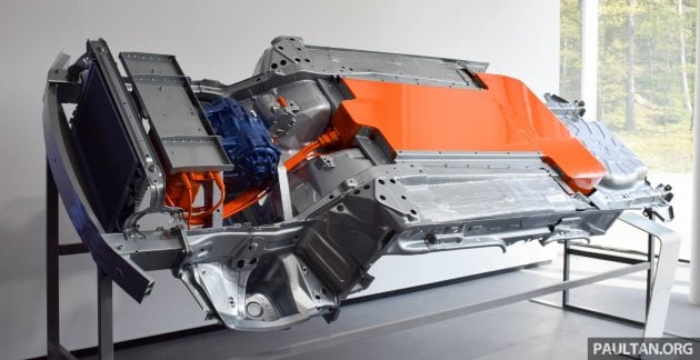 Volvo to unveil its first EV with 100 kWh battery in 2019