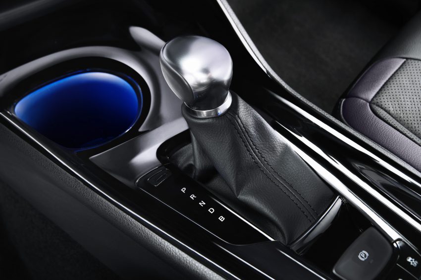 2017 Toyota C-HR – production SUV’s interior revealed 513103
