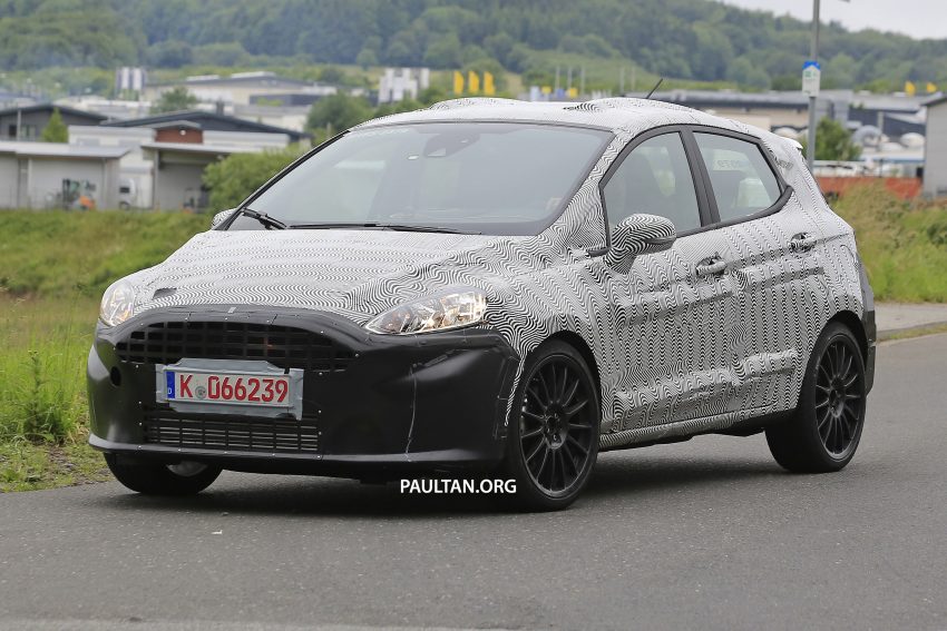 SPIED: 2017 Ford Fiesta ST wearing five-door body 511224