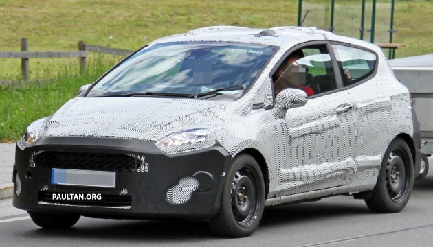 Ford-Fiesta-3-door-2-spied