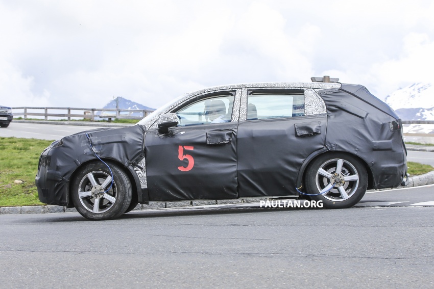 SPYSHOTS: Unnamed Geely compact SUV spotted 538415