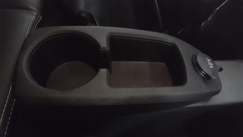 Lotus introduces weight-saving options for Evora 400 537224