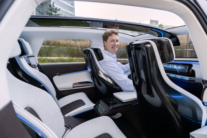 Mercedes-Benz Generation EQ makes debut in Paris 556709