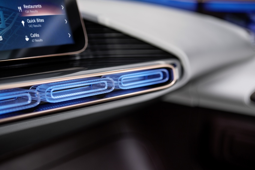 Mercedes-Benz Generation EQ makes debut in Paris 556722