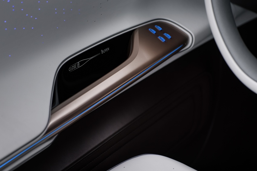 Mercedes-Benz Generation EQ makes debut in Paris 556724