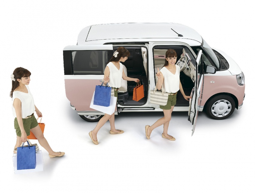 Daihatsu Move Canbus – the adorable pint-sized van 547107