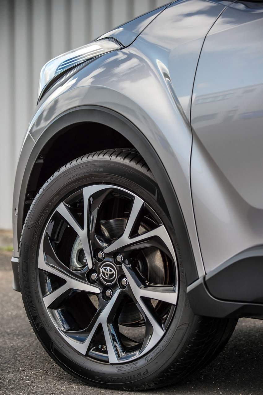 GALERI: Toyota C-HR – gambar perincian tambahan 578947