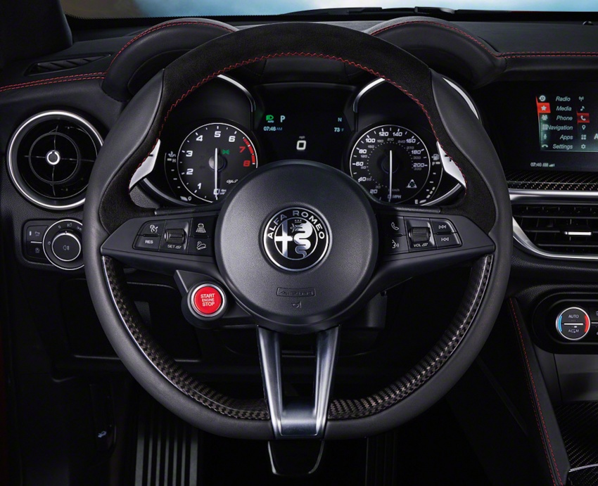 Alfa Romeo Stelvio – crossover pertama dari jenama tersebut, varian tertinggi Quadrifoglio 505 hp/600 Nm 580514