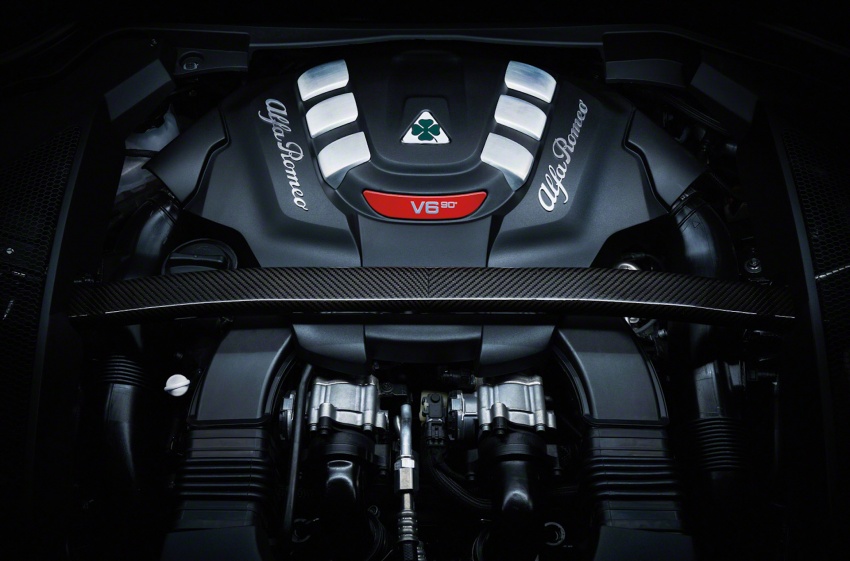 Alfa Romeo Stelvio – crossover pertama dari jenama tersebut, varian tertinggi Quadrifoglio 505 hp/600 Nm 580513