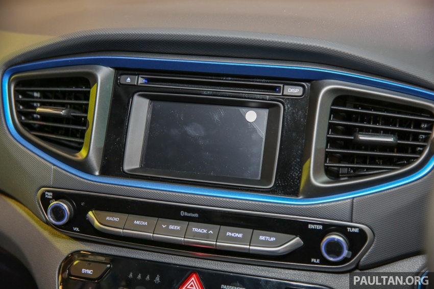 Hyundai Ioniq Hybrid in Malaysia: CKD, 7 airbags, from RM100k; RM111k with AEB and Smart Cruise Control 585839