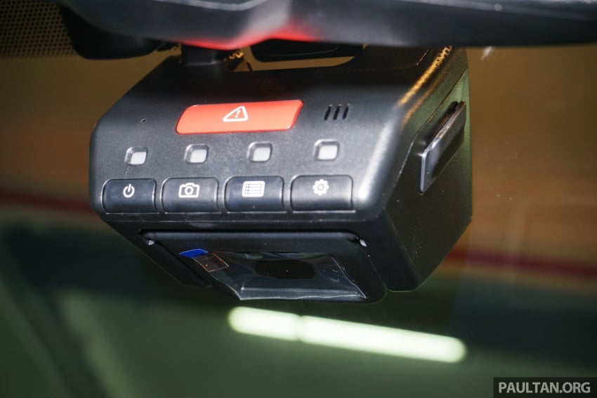 GALLERY: New Toyota Camry Hybrid Luxury variant 586175