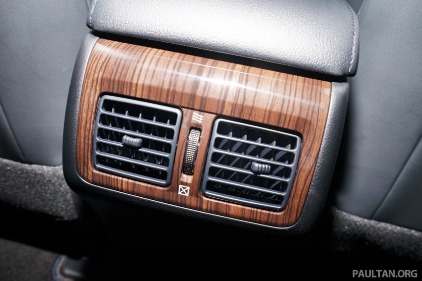 GALLERY: New Toyota Camry Hybrid Luxury variant 586176