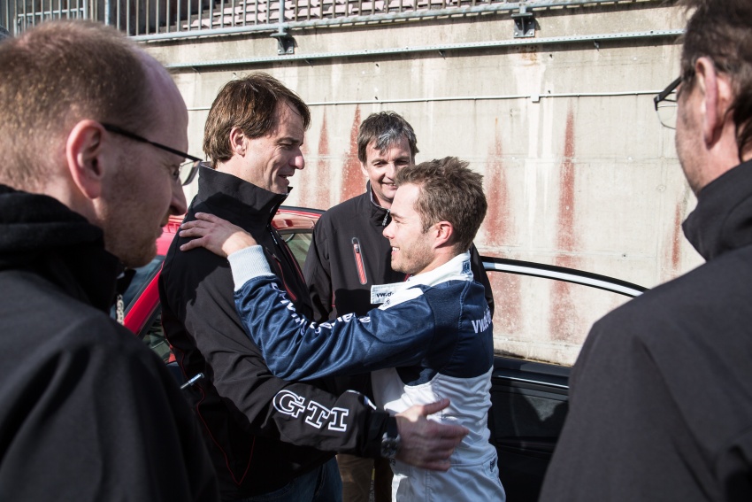 VIDEO: Volkswagen Golf GTI Clubsport S perbaharui rekodnya di Nurburgring –  7 minit 47.19 saat 589544