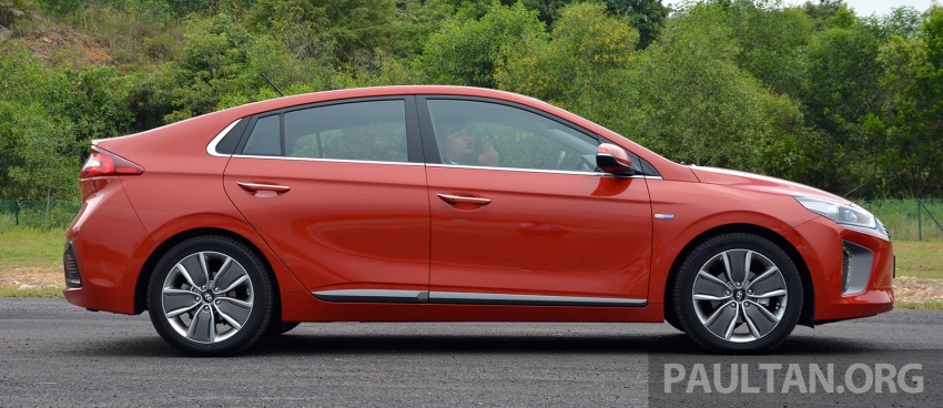 DRIVEN: Hyundai Ioniq Hybrid, thinking out of the box 597434
