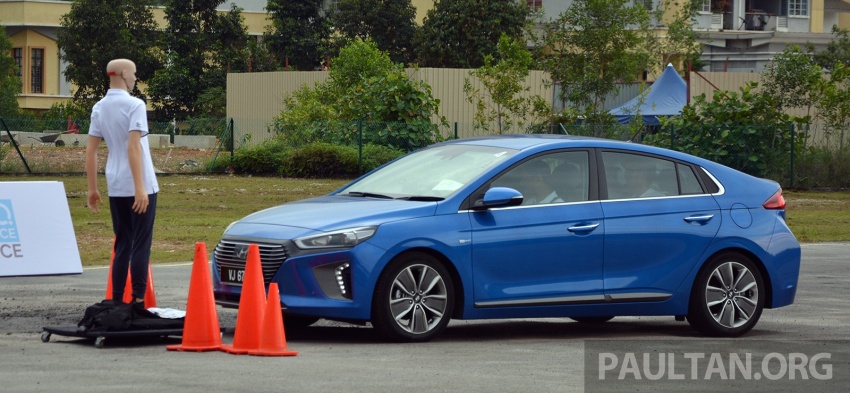 DRIVEN: Hyundai Ioniq Hybrid, thinking out of the box 597438