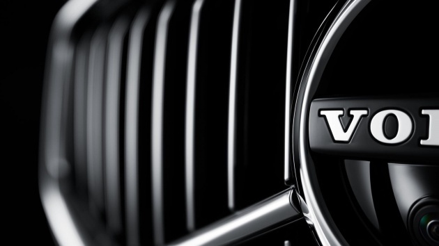 2018 Volvo XC60 teasers continue – rear LEDs shown