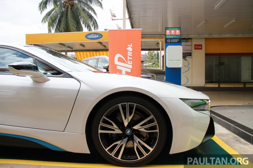 BHPetrol sedia tempat mengecas kenderaan elektrik di stesen Kg Sg Kayu Ara dan Sg Besi secara percuma 615054