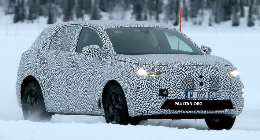 SPIED: DS7 seen undisguised; autonomous tech? 613945