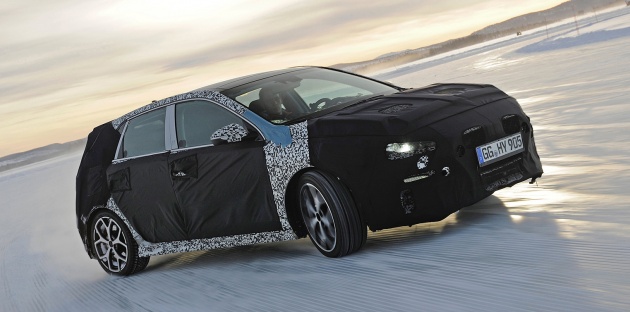 VIDEO: Hyundai i30 N – kereta prestasi pertama Hyundai diuji atas salji oleh Thierry Neuville; dipuji