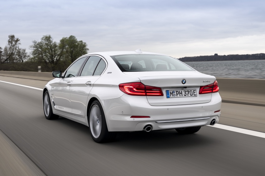 GALLERY: G30 BMW 530e iPerformance – full details 652580