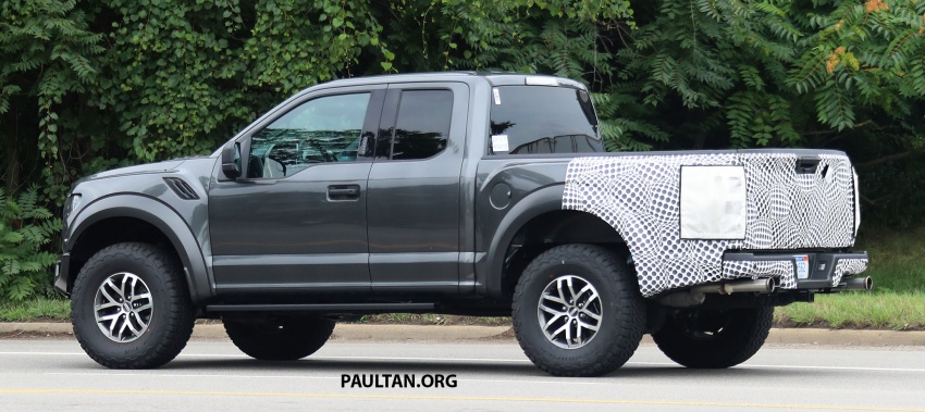 SPYSHOTS: 2018 Ford F-150 Raptor – subtle changes 685558