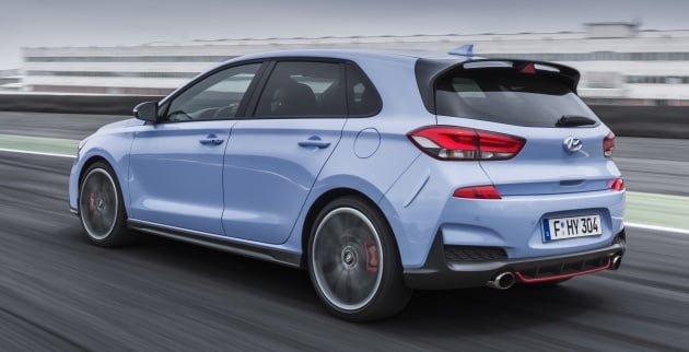 Hyundai i30 N – 275 PS and 353 Nm, six-speed manual