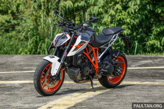 REVIEW: 2017 KTM 1290 Super Duke R – “The Beast”