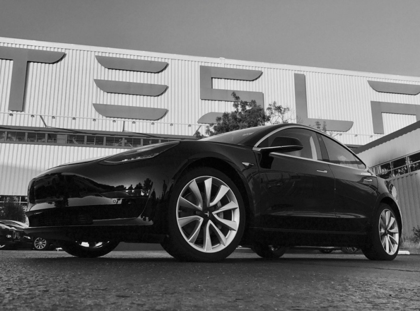 Tesla Model 3 production starts, #1 goes to Elon Musk – first pics and video of the Tesla for the masses 680374