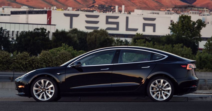 Tesla Model 3 production starts, #1 goes to Elon Musk – first pics and video of the Tesla for the masses 680375